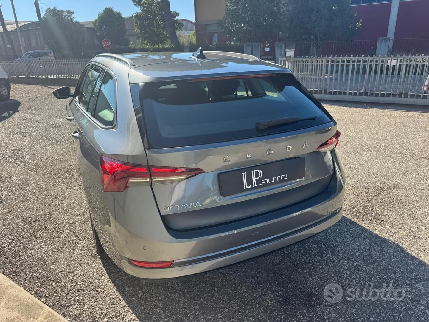 Skoda Octavia 2023 photo 2