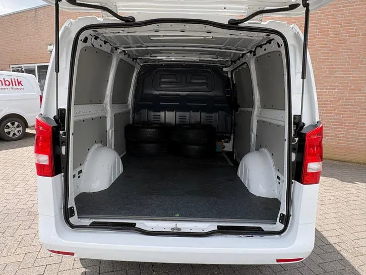 Mercedes-Benz Vito 2022 photo 3