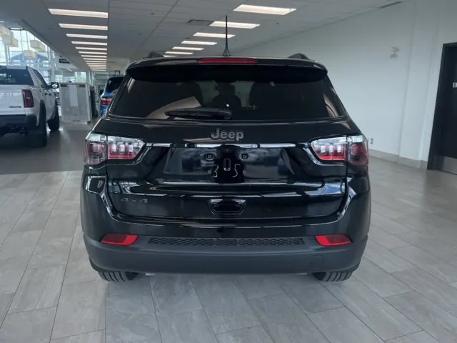 Jeep Compass 2026 photo 4