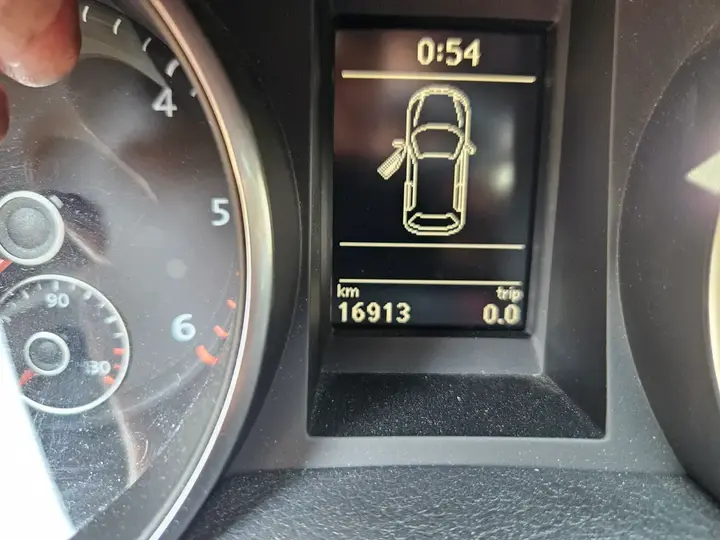 Volkswagen Golf 2009 photo 3