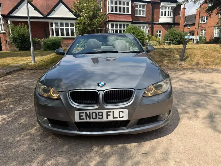 BMW 3 Series 2009 photo 3