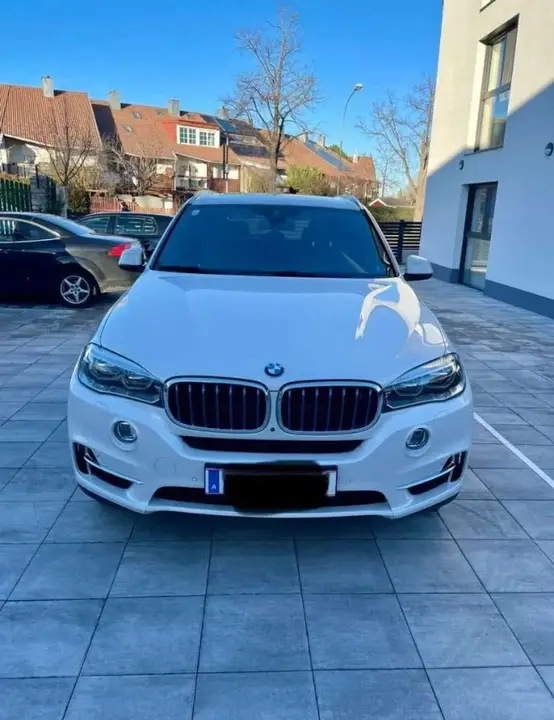 BMW X5 2017 photo 2