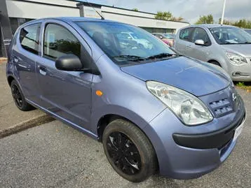 Nissan Pixo 2010 photo 2