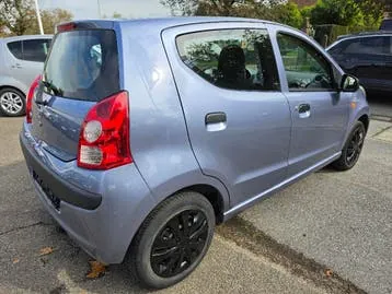 Nissan Pixo 2010 photo 3