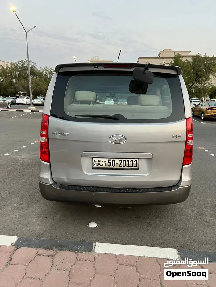 Hyundai H1 2018 photo 3