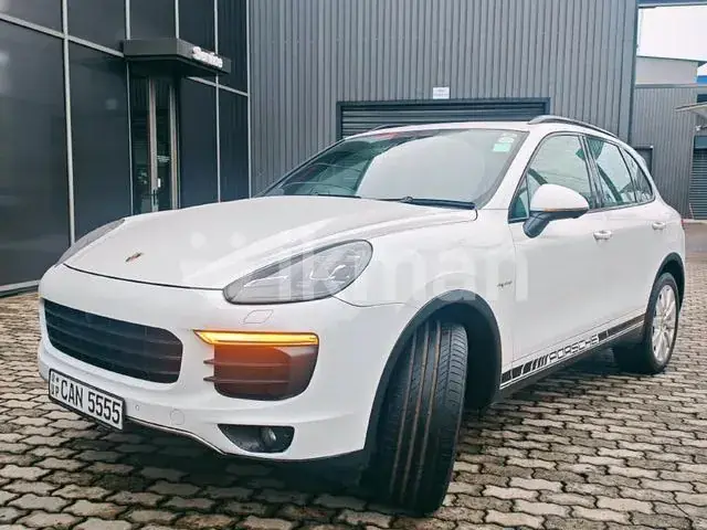 Porsche Cayenne 2016 photo 2