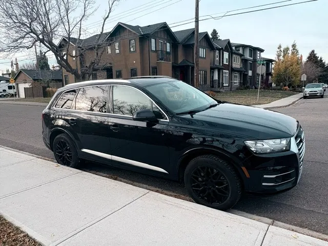 Audi Q7 2017 photo 2