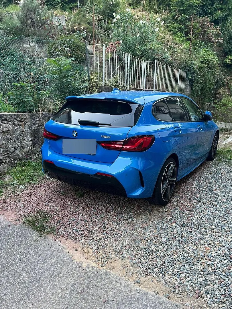 BMW 1 Series 2023 photo 2