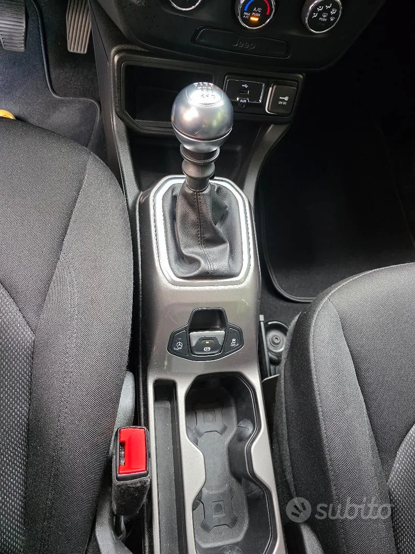 Jeep Renegade 2022 photo 4