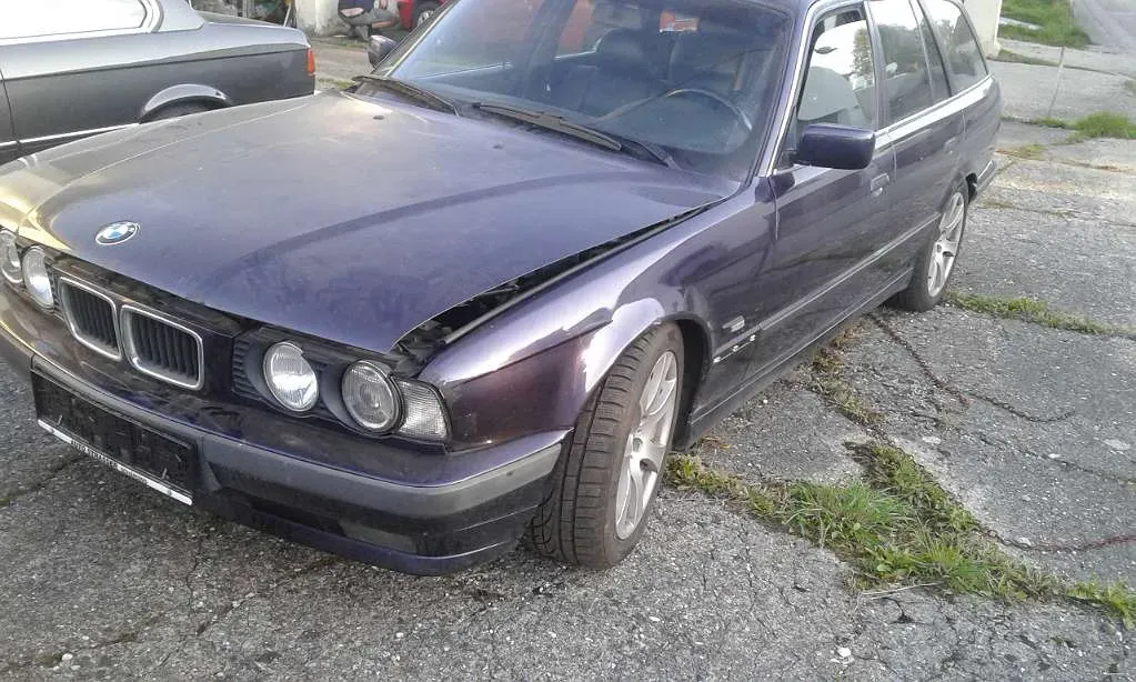 BMW 5 Series 1996 photo 2