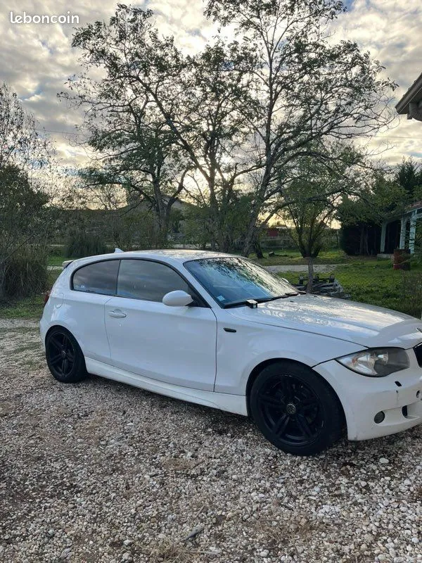 BMW 1 Series 2011 photo 3
