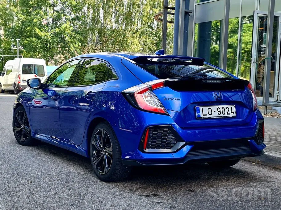 Honda Civic 2018 photo 3
