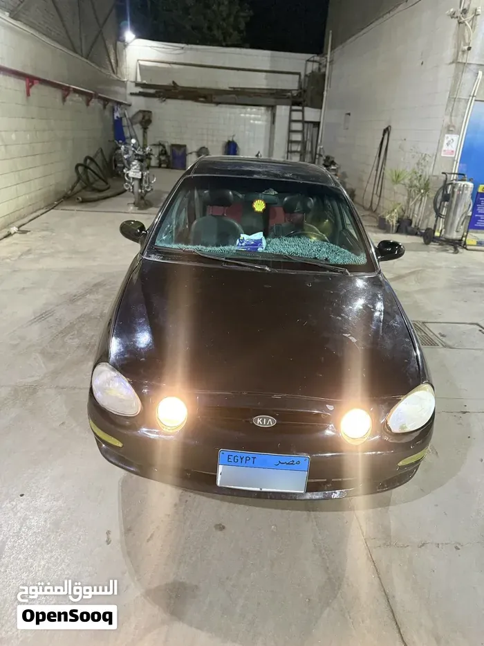 Kia Shuma