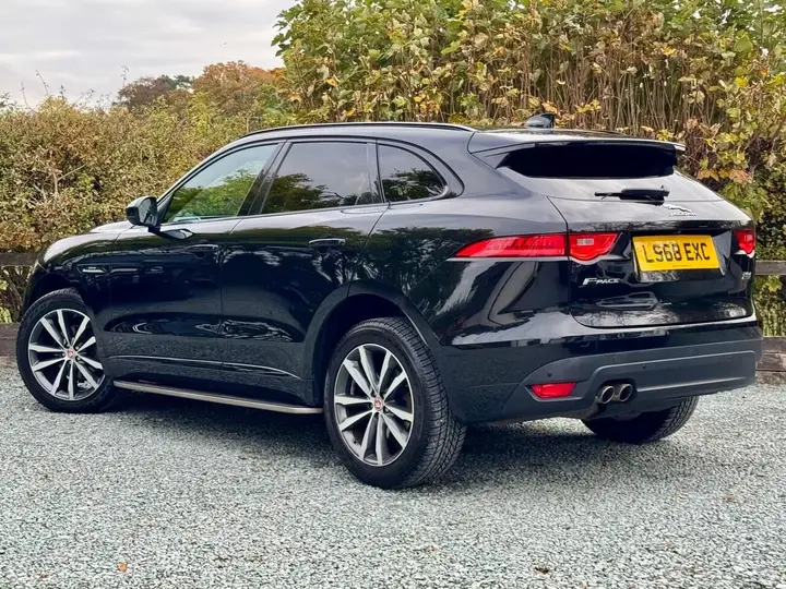 Jaguar F-Pace 2018 photo 5