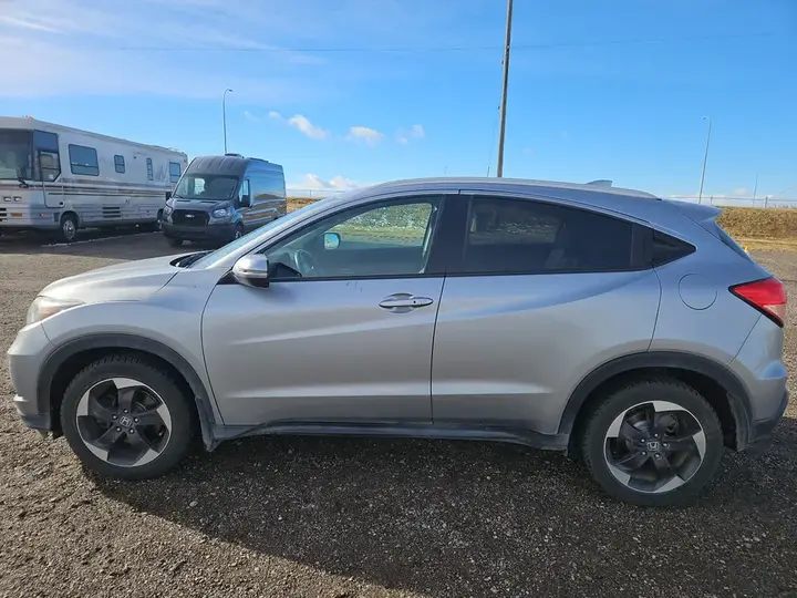 Honda Hr-V 2018 photo 2