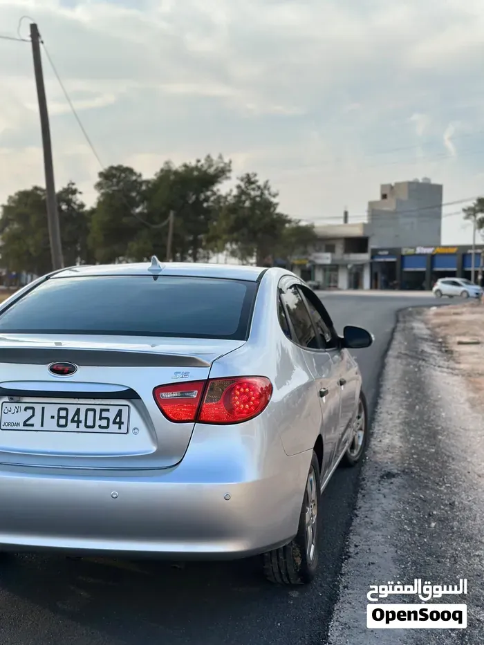 Hyundai Avante 2010 photo 3