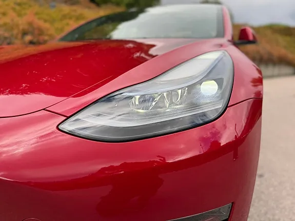 Tesla Model 3 2023 photo 5