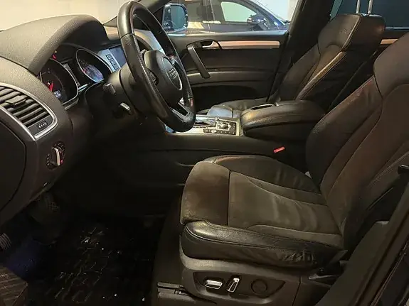 Audi Q7 2013 photo 5