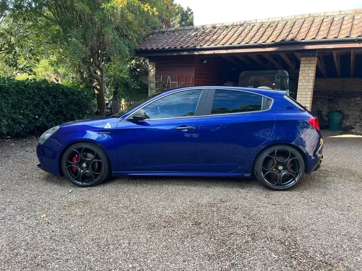 Alfa Romeo Giulietta 2015 photo 4