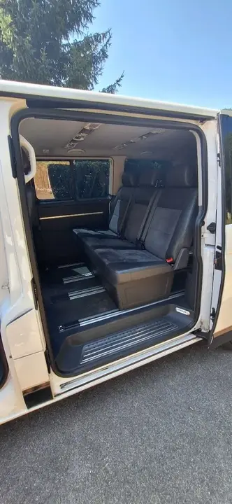 Volkswagen Multivan 2011 photo 3