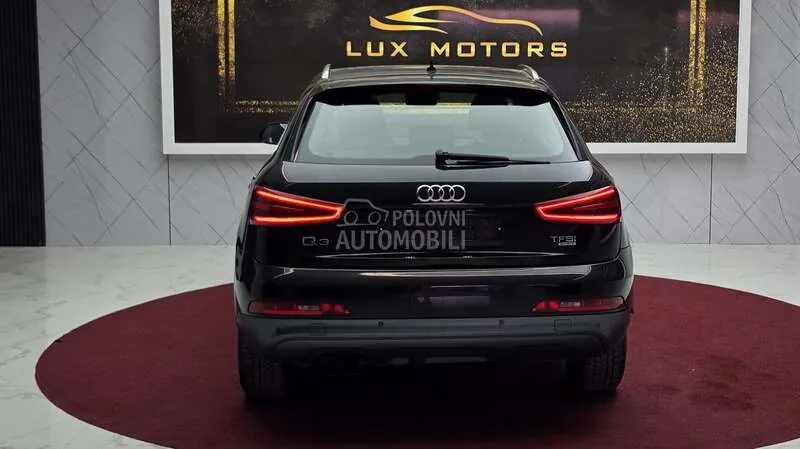 Audi Q3 2012 photo 4