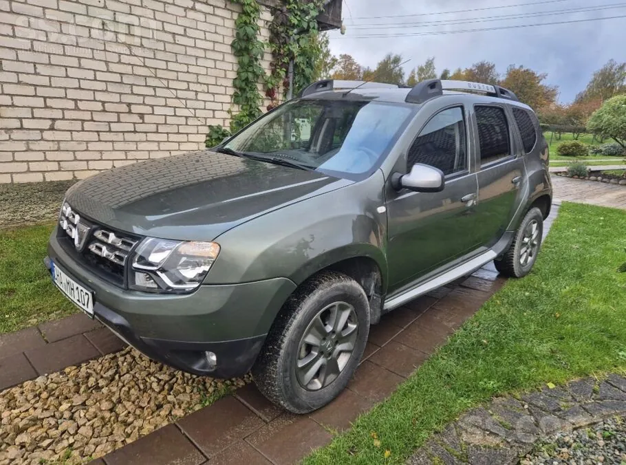 Dacia Duster 2015 photo 2
