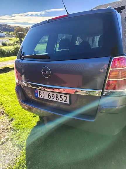 Opel Zafira 2007 photo 4