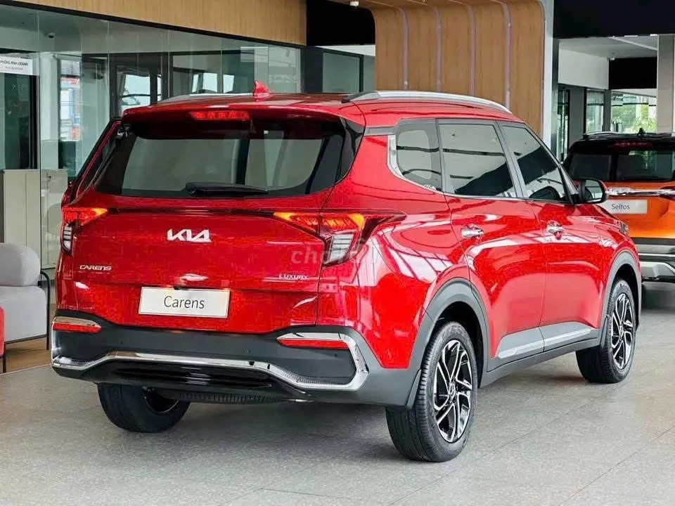 Kia Carens 2026 photo 2
