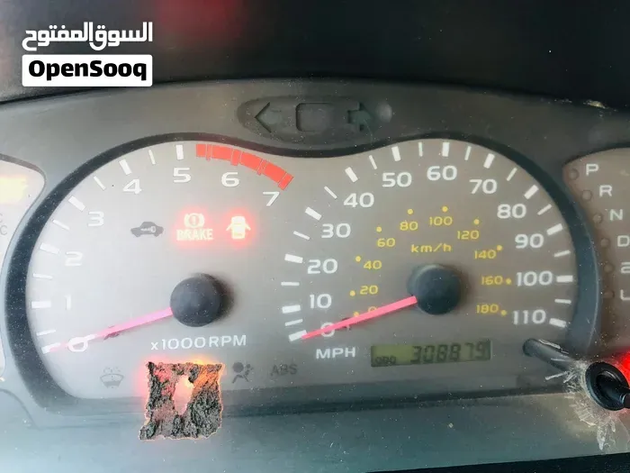 Toyota Sequoia 2002 photo 4