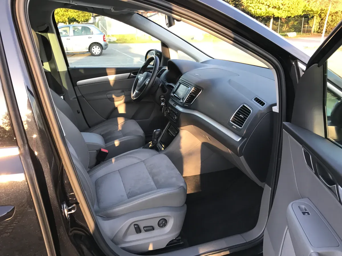 Volkswagen Sharan 2011 photo 3