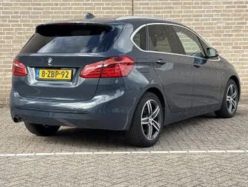 BMW 218 Active Tourer 2014 photo 2