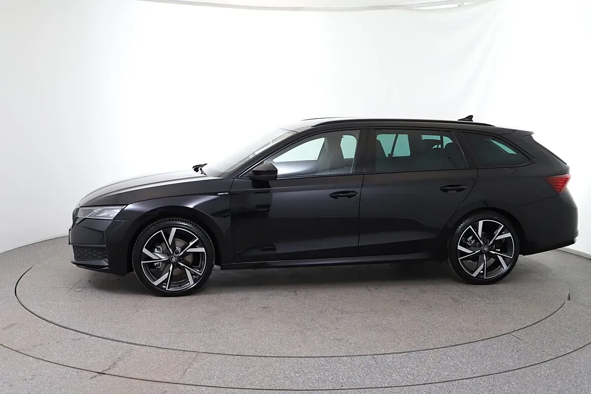 Skoda Octavia 2026 photo 2