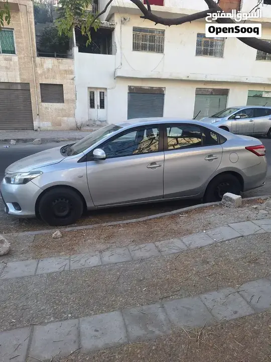 Toyota Yaris 2014 photo 3