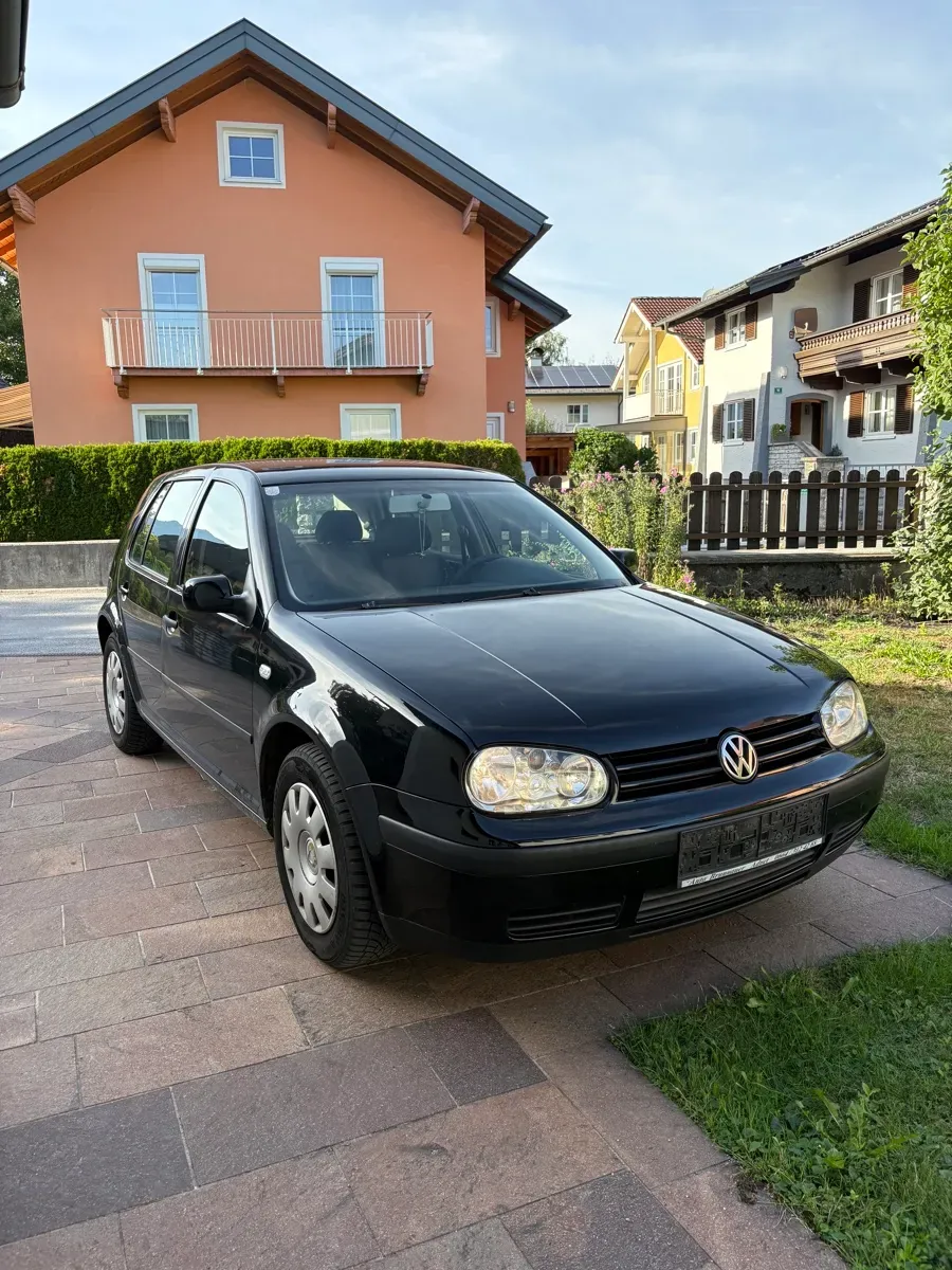 Volkswagen Golf 2003 photo 2