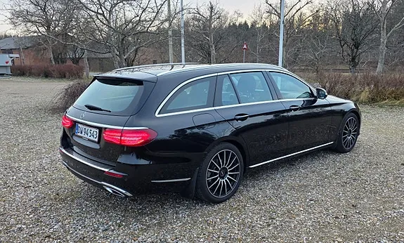 Mercedes-Benz E220 D 2017 photo 4