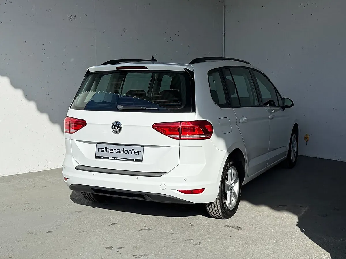 Volkswagen Touran 2018 photo 3