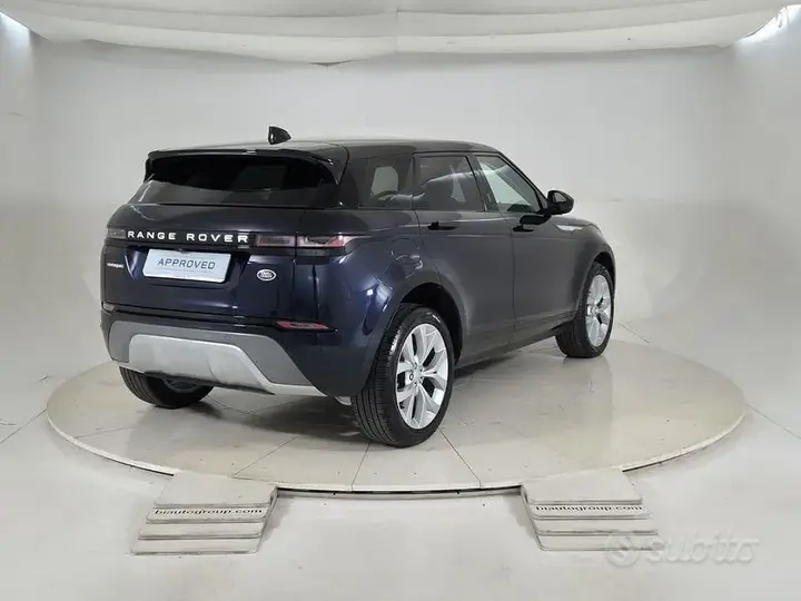 Land Rover Range Rover Evoque 2022 photo 2