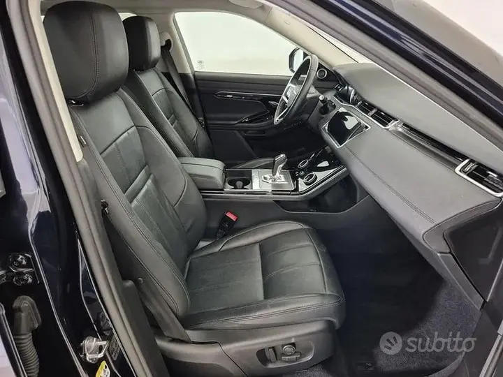 Land Rover Range Rover Evoque 2022 photo 3