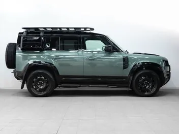 Land Rover Defender 2026 photo 4