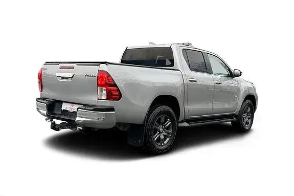 Toyota Hilux 2022 photo 4