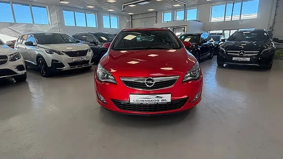 Opel Astra 2010 photo 2