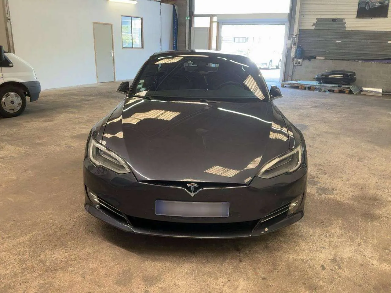 Tesla Model S 2018 photo 3