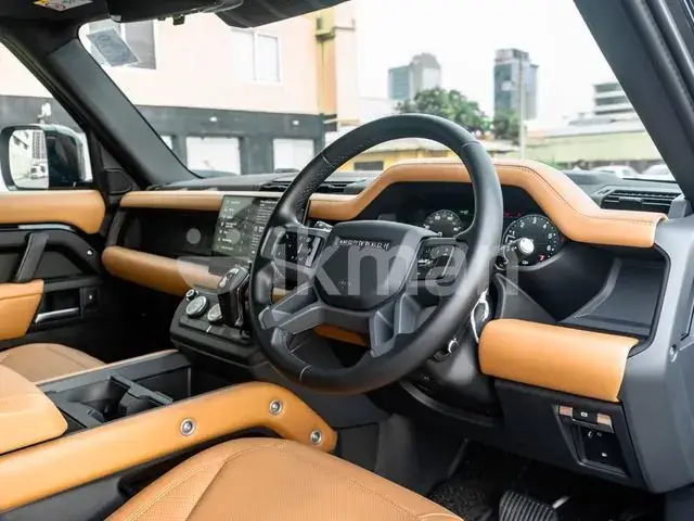 Land Rover Defender 2025 photo 2