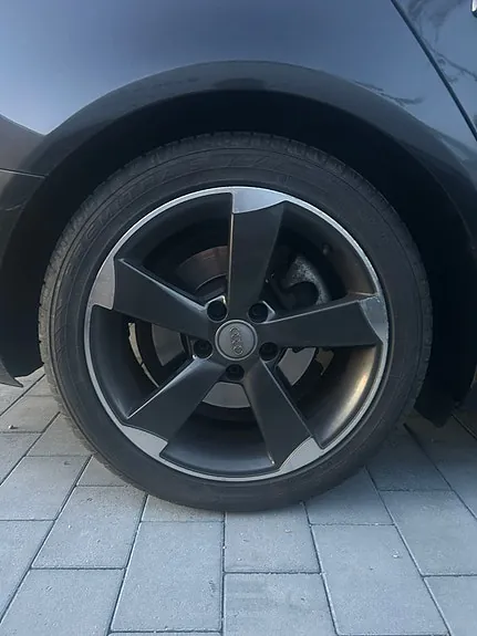 Audi A4 2011 photo 5