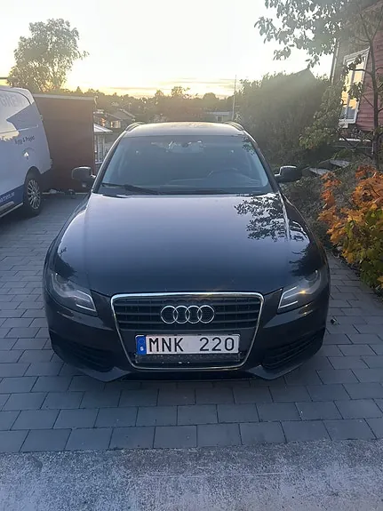 Audi A4 2011 photo 4
