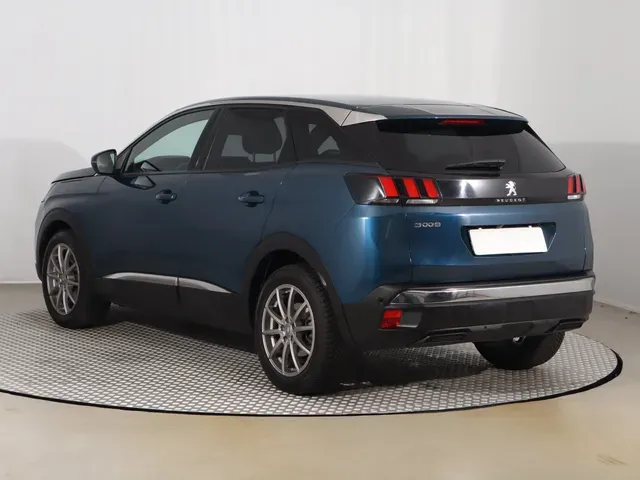 Peugeot 3008 2023 photo 3
