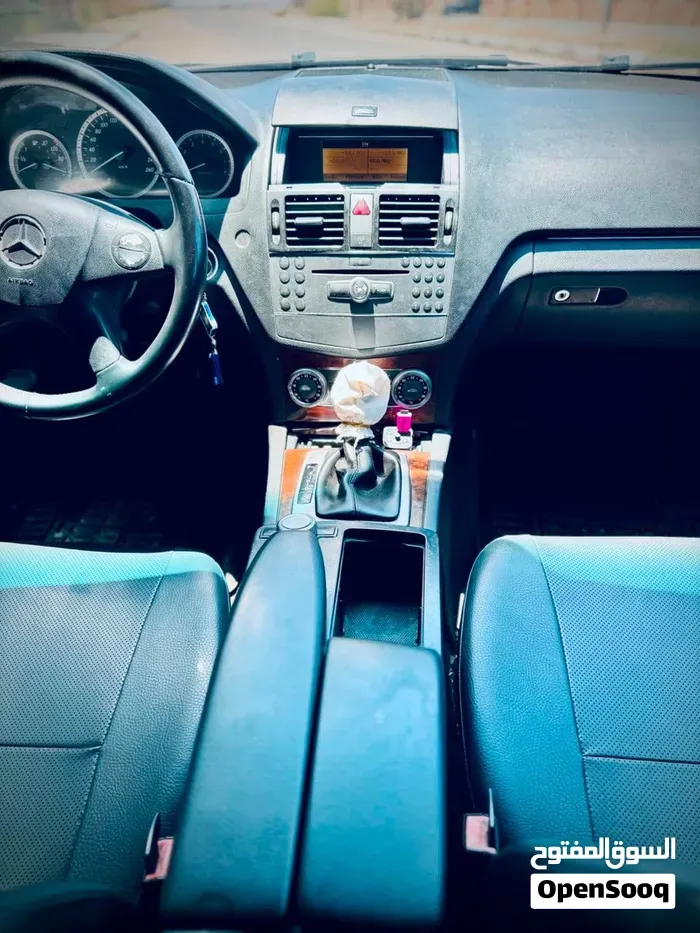 Mercedes-Benz C-Class 2010 photo 3