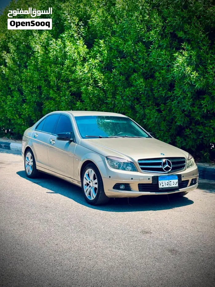 Mercedes-Benz C-Class 2010 photo 4