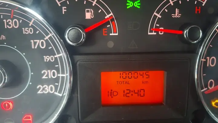 Fiat Punto 2012 photo 2