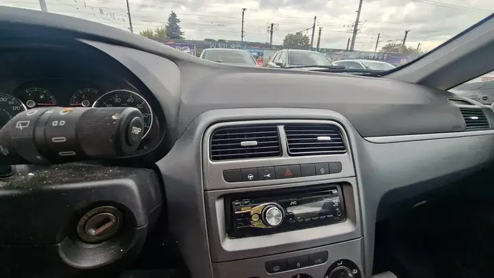 Fiat Punto 2012 photo 3
